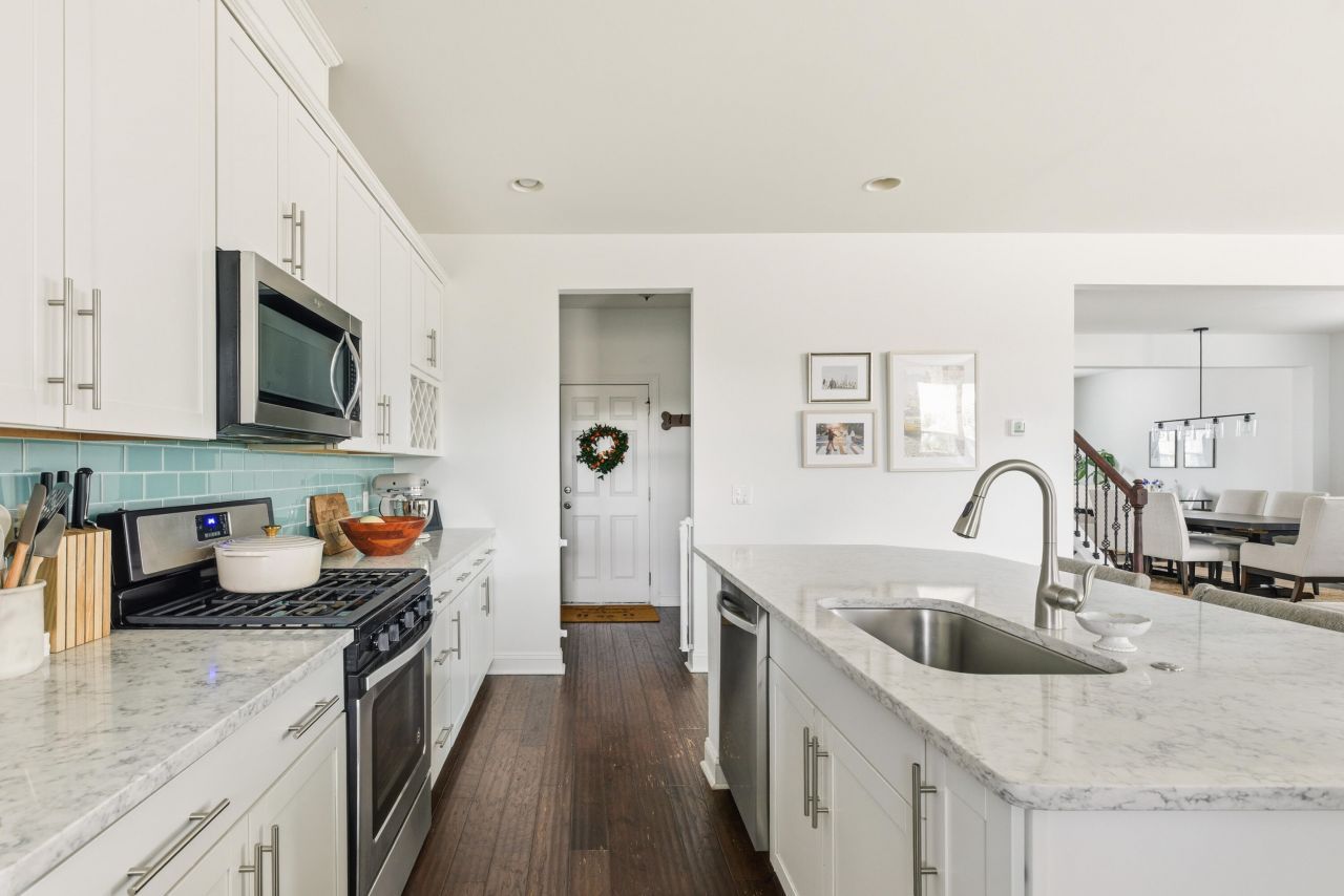 3065 Grand Bay Lane Photo 11