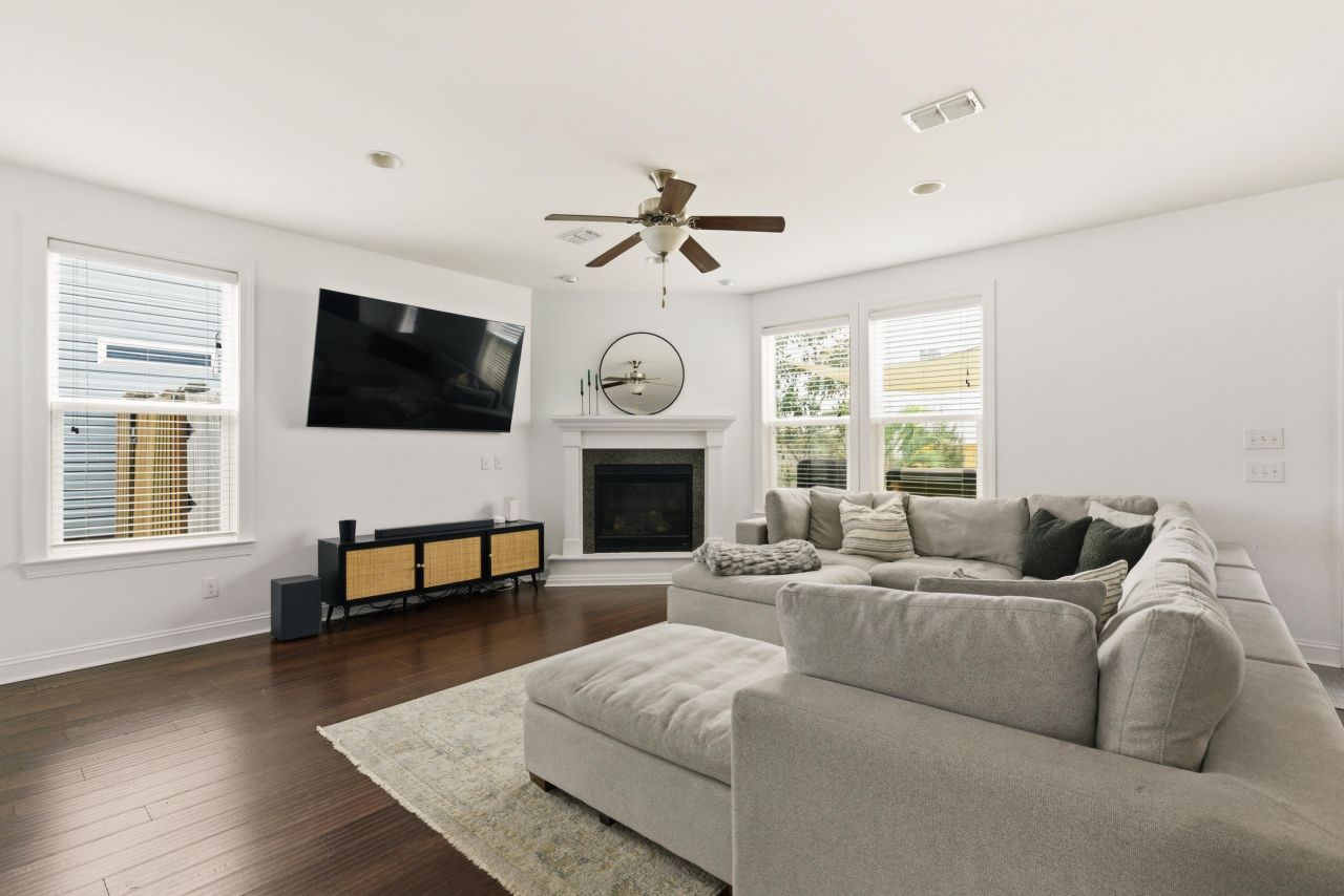 3065 Grand Bay Lane Photo 4