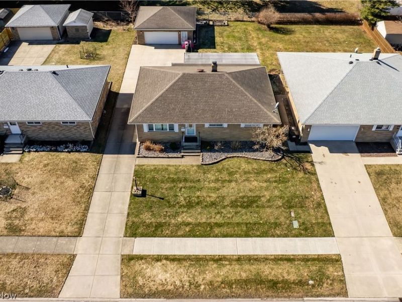 6886 Lynett Drive, Parma, OH 44129 Photo 31