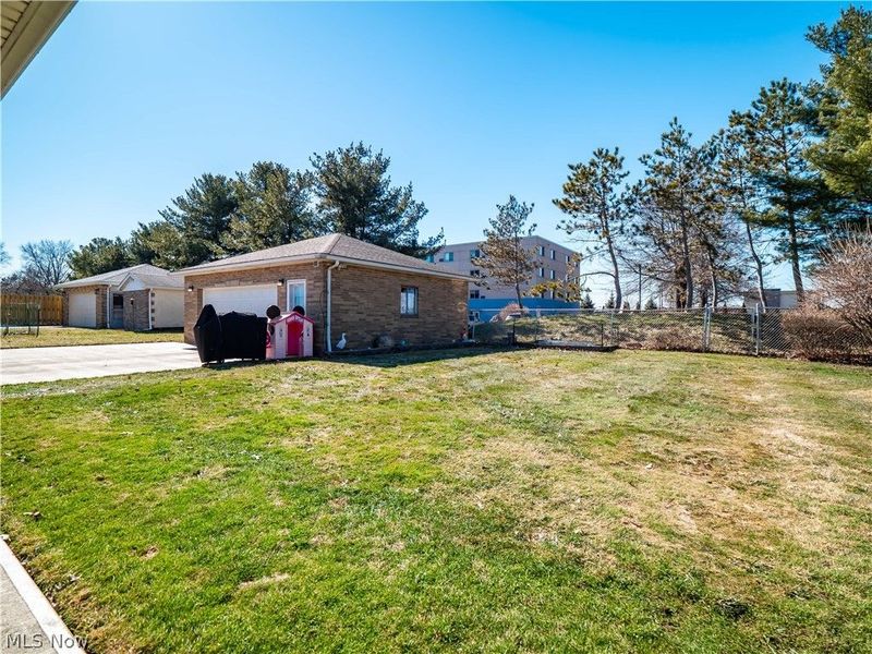 6886 Lynett Drive, Parma, OH 44129 Photo 7