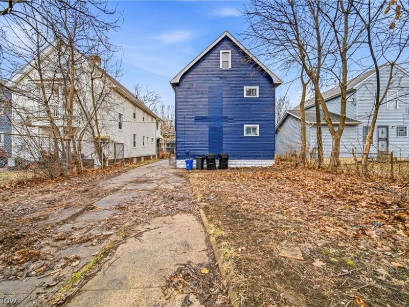 9512 Parkview Avenue , Cleveland, OH 44104 Photo 4