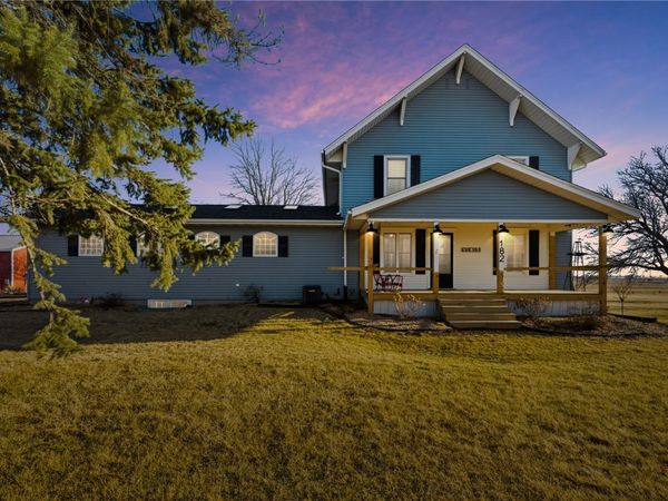 182 Dubuque Road , Springville, IA 52336
