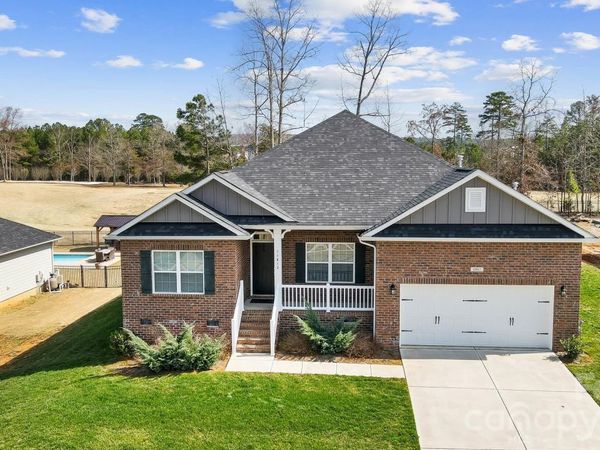 11812 Glenwood Drive, Locust, NC 28107