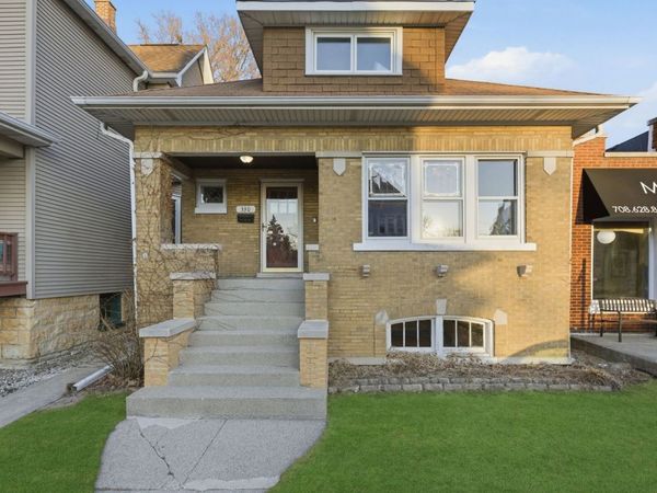 330 Circle Avenue , Forest Park, IL 60130