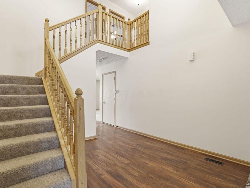 6534 Hemmingford Drive, Canal Winchester, OH 43110 Photo 14