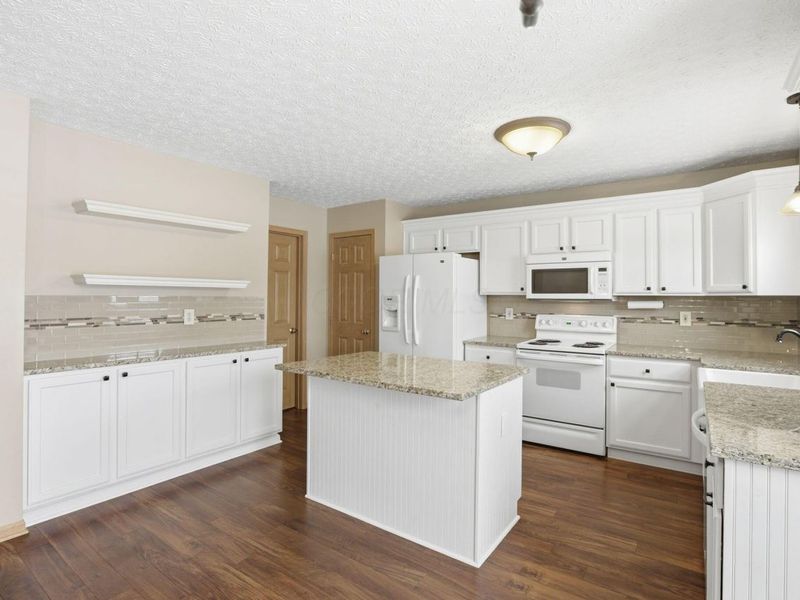 6534 Hemmingford Drive, Canal Winchester, OH 43110 Photo 18