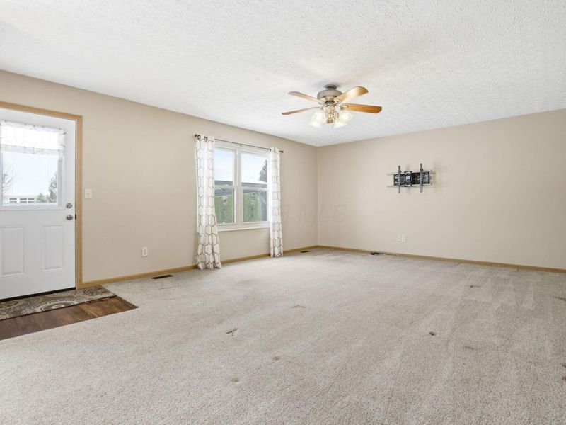 6534 Hemmingford Drive, Canal Winchester, OH 43110 Photo 26