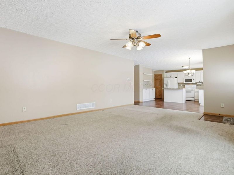 6534 Hemmingford Drive, Canal Winchester, OH 43110 Photo 27