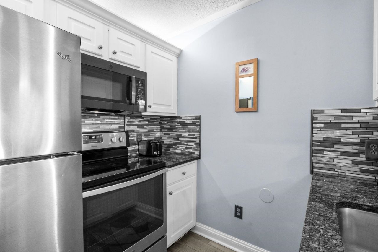 415 Ocean Creek Blvd.  Photo 11