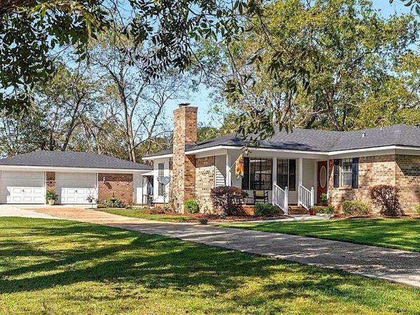 8090 Murray Hill Road, Irvington, AL 36544