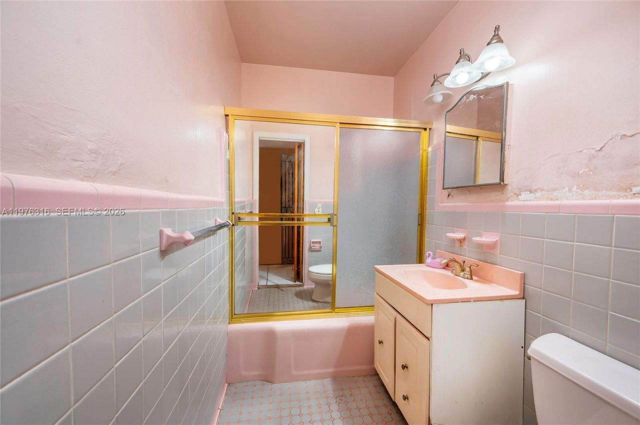 1780 SW 23rd St, Miami, FL 33145 Photo