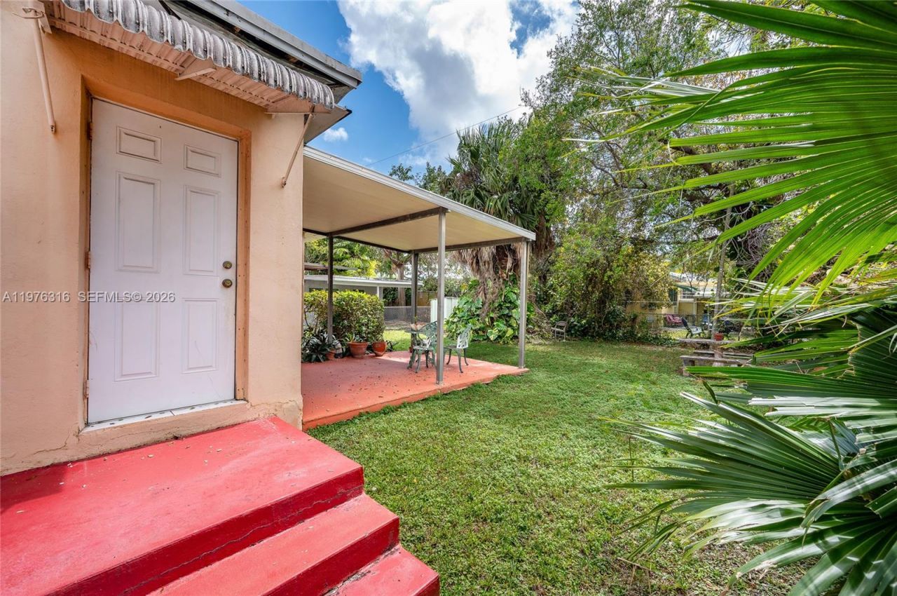 1780 SW 23rd St, Miami, FL 33145 Photo