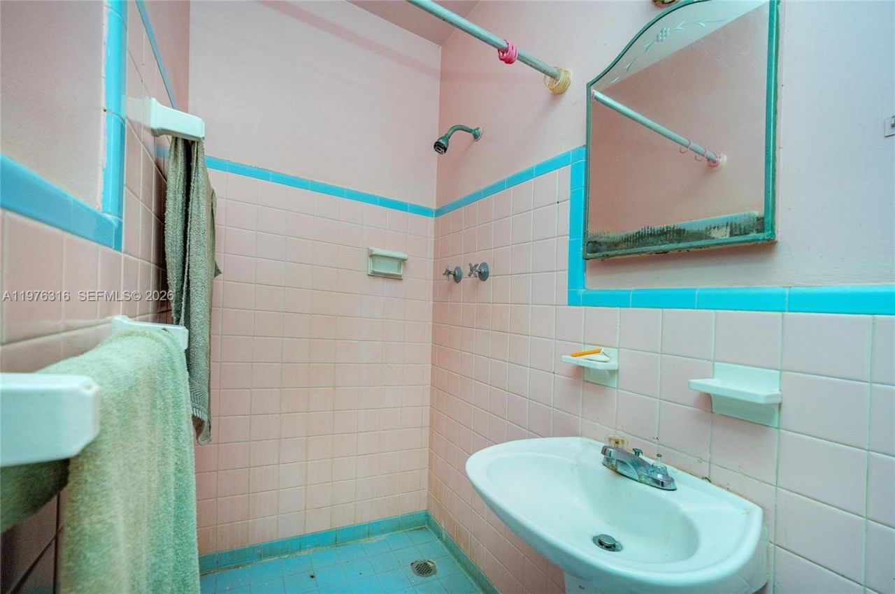 1780 SW 23rd St, Miami, FL 33145 Photo