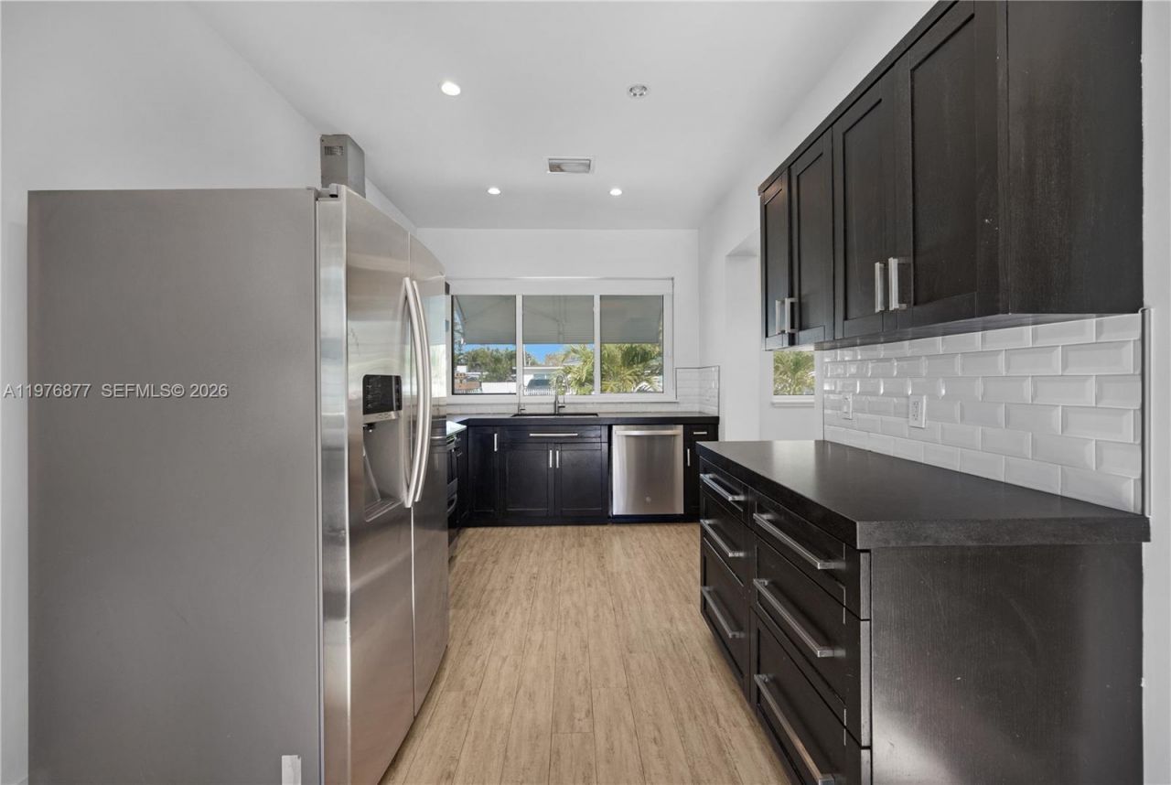 6476 SW 10th Ter , West Miami, FL 33144 Photo