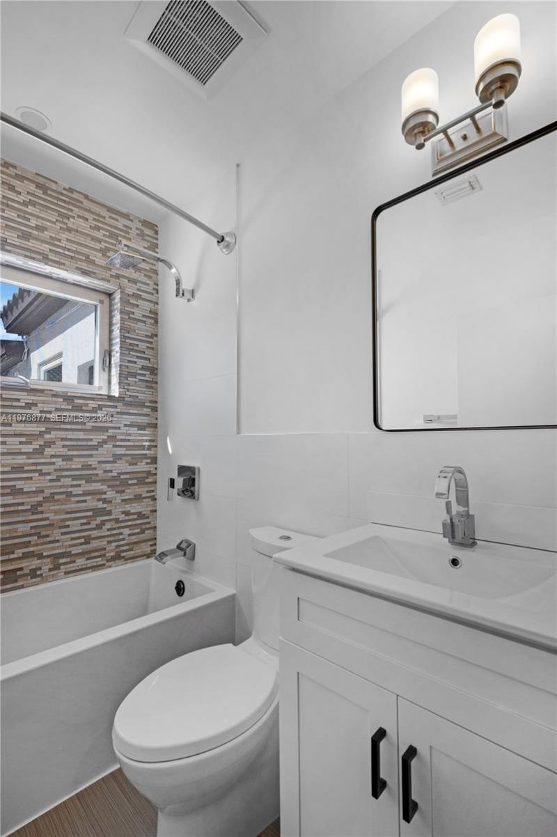 6476 SW 10th Ter , West Miami, FL 33144 Photo