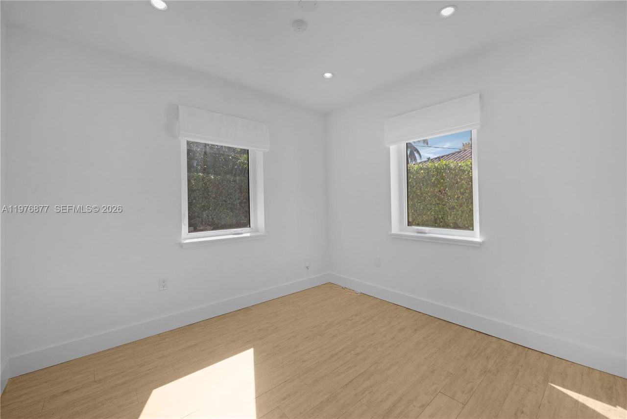 6476 SW 10th Ter , West Miami, FL 33144 Photo