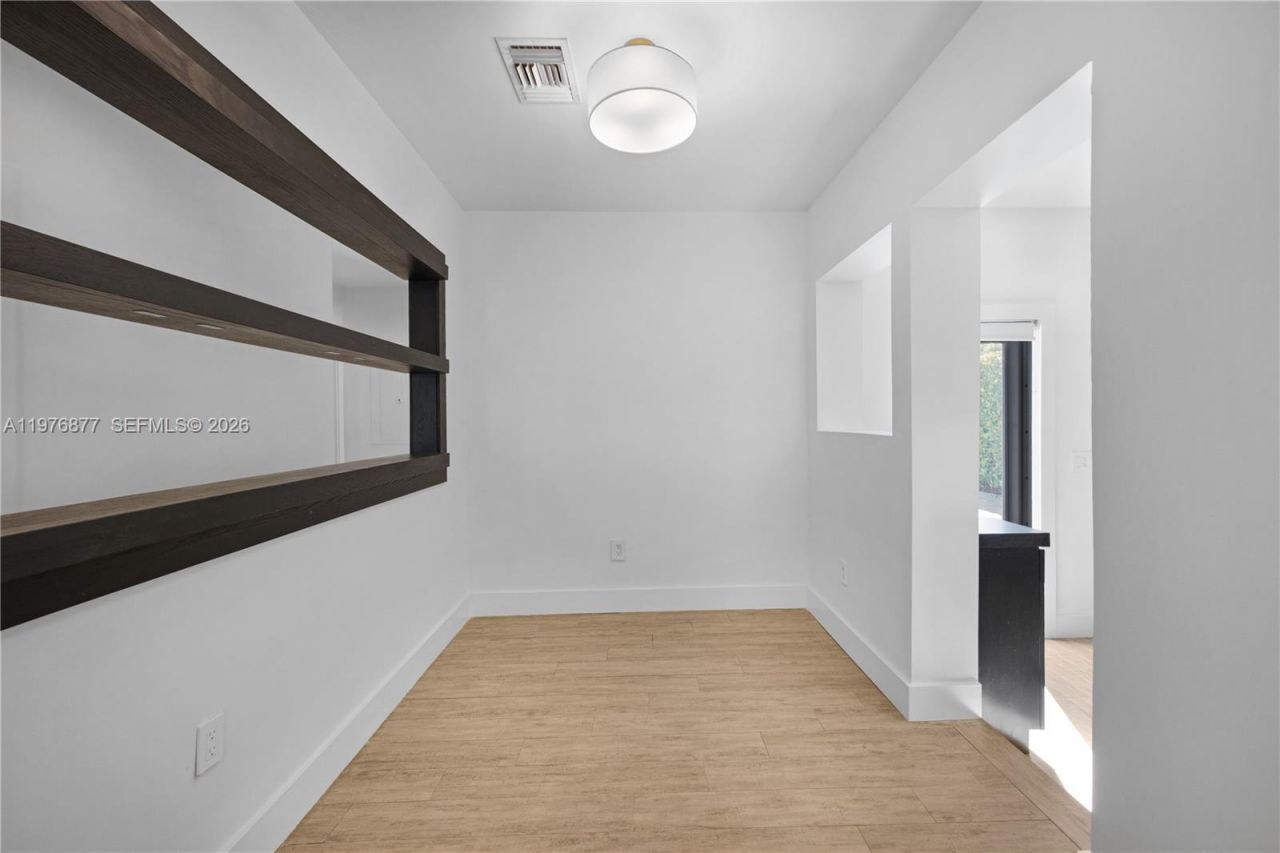 6476 SW 10th Ter , West Miami, FL 33144 Photo