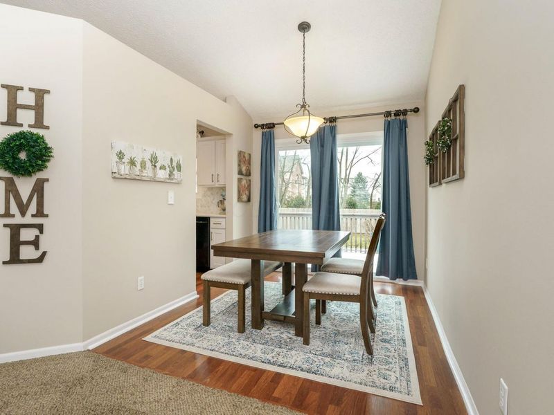 5094 Gredle Drive , Hilliard, OH 43026 Photo 6