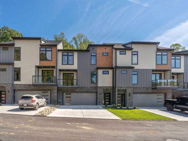 122 Tivoli Garden Drive, Morgantown, WV 26508