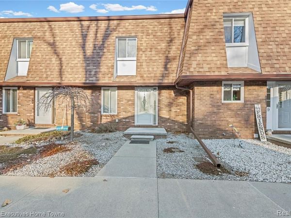 2636 Keewahdin Rd Road, Fort Gratiot Twp, MI 48059