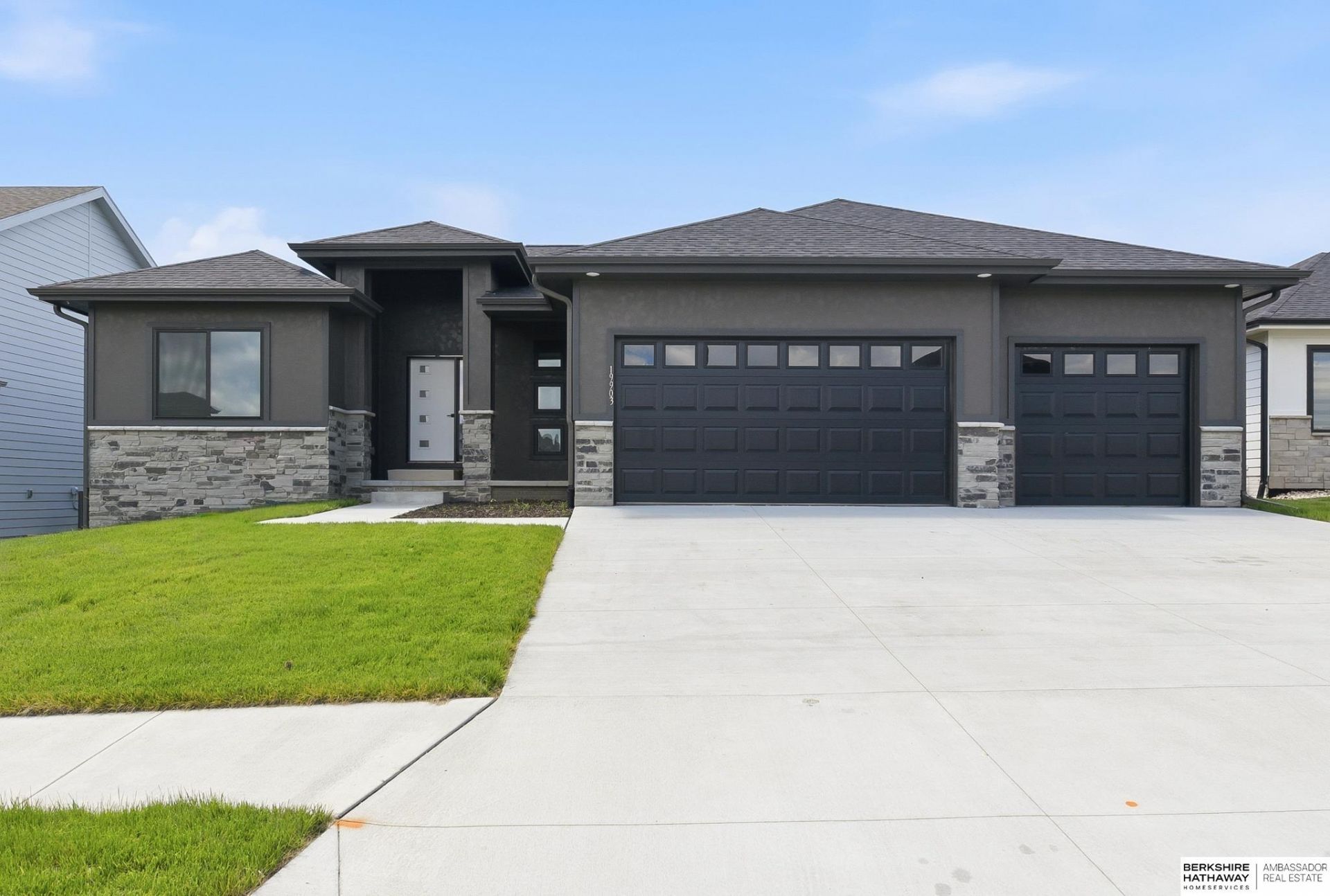 19903 Cottonwood Street, Gretna, NE 68028 Main Photo