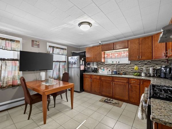 6 Morris St, Lynn, MA 01905