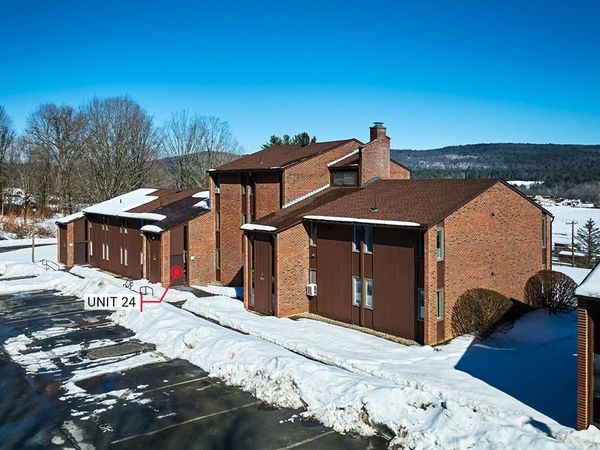 242 N East St., Unit 24, Amherst, MA 01002