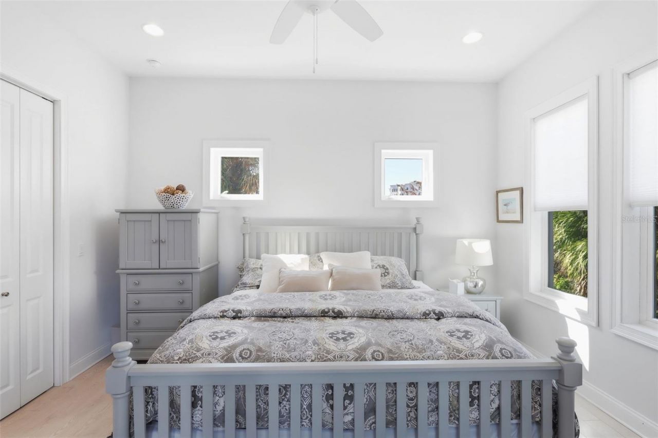 2142 Villa Way, New Smyrna Beach, FL 32169 Photo