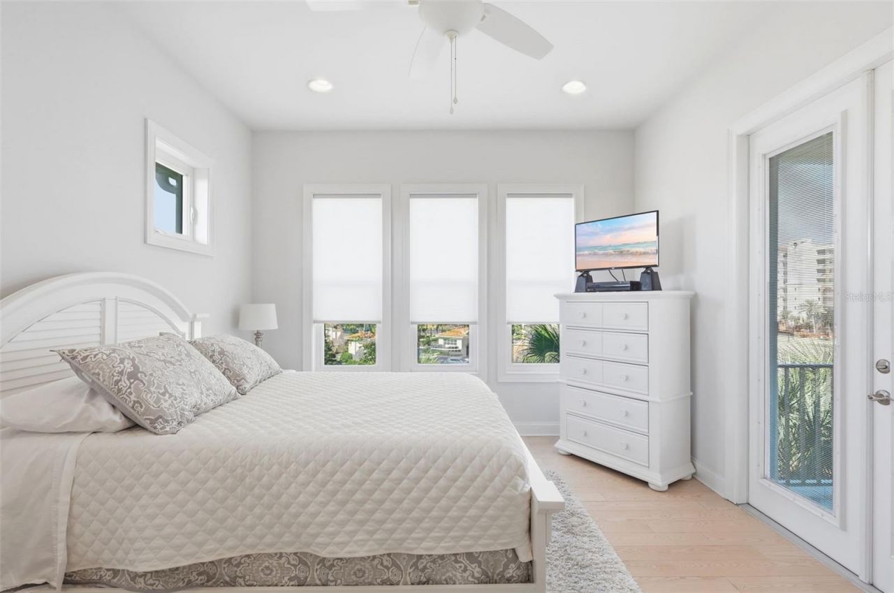 2142 Villa Way, New Smyrna Beach, FL 32169 Photo