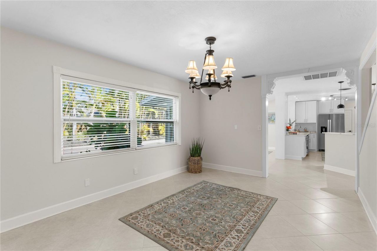 6604 Blue Heron Drive S, Saint Petersburg, FL 33707 Photo