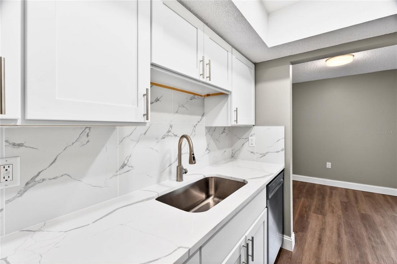 11505 7th Way N, Unit 2304, Saint Petersburg, FL 33716 Photo