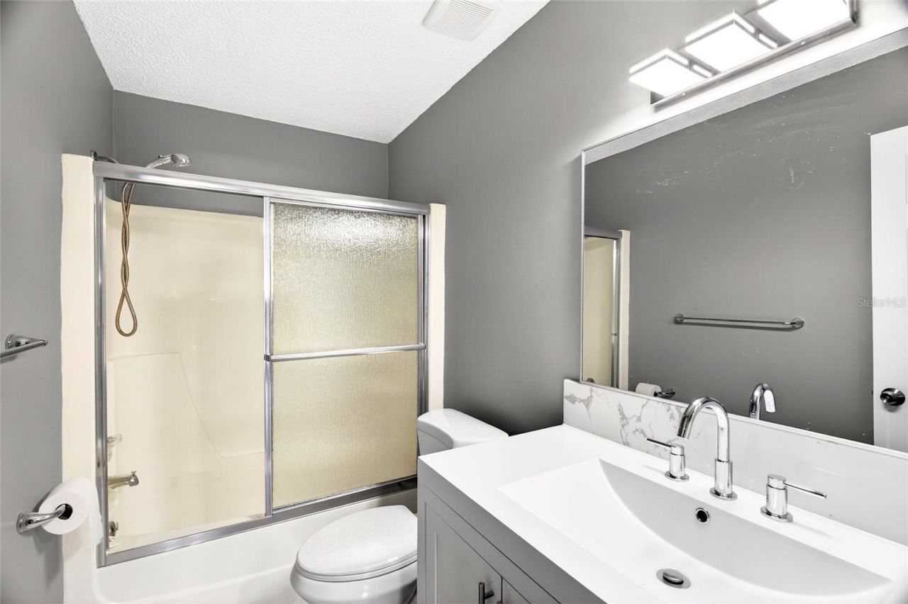 11505 7th Way N, Unit 2304, Saint Petersburg, FL 33716 Photo