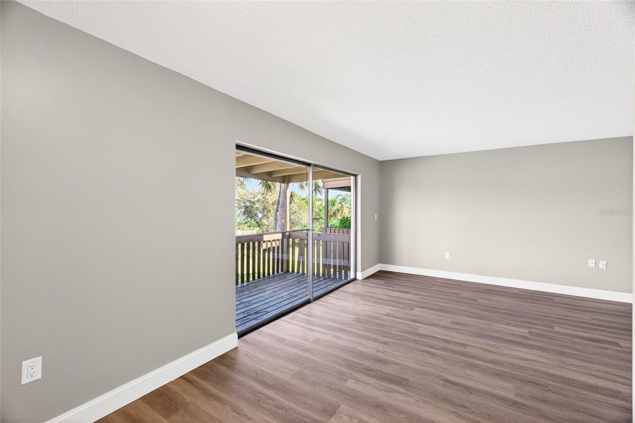 11505 7th Way N, Unit 2304, Saint Petersburg, FL 33716 Photo