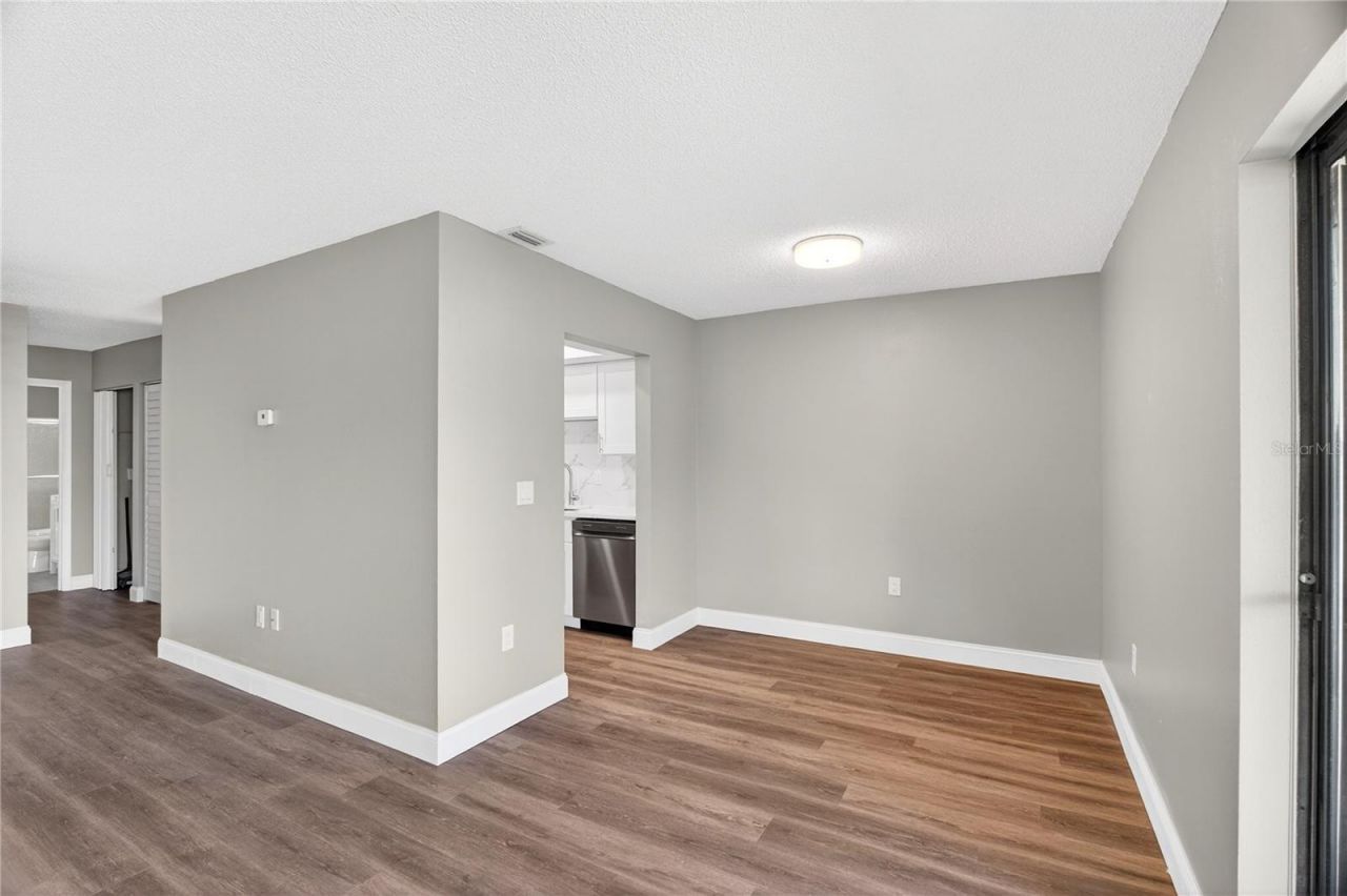 11505 7th Way N, Unit 2304, Saint Petersburg, FL 33716 Photo