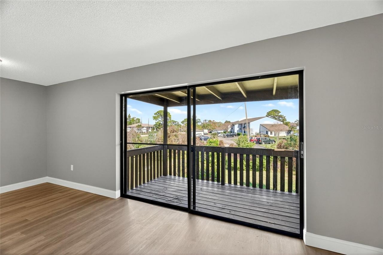 11505 7th Way N, Unit 2304, Saint Petersburg, FL 33716 Photo