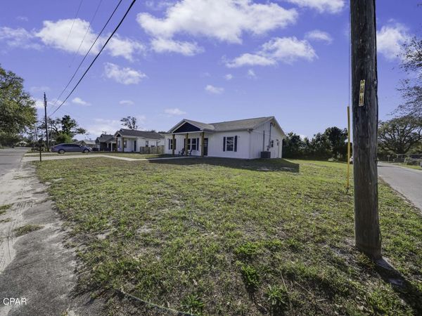 631 Maine Avenue, Panama City, FL 32405