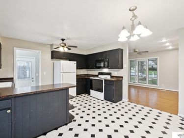 6338 Hartley Street, Lincoln, NE 68507