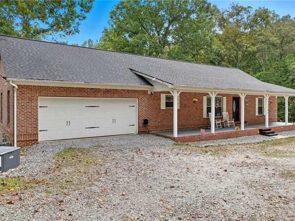 1190 Mill Creek Drive , Dawsonville, GA 30534