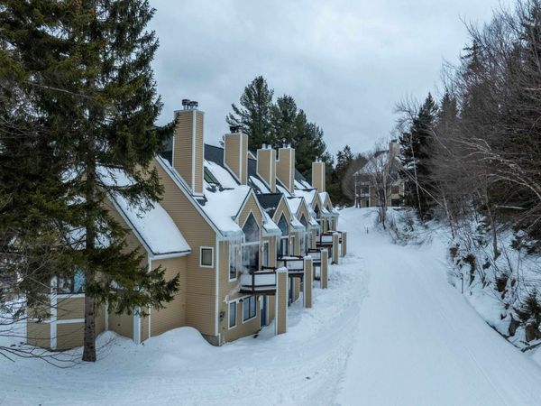 1C Townhouse Square, Unit 7, Dover, VT 05356