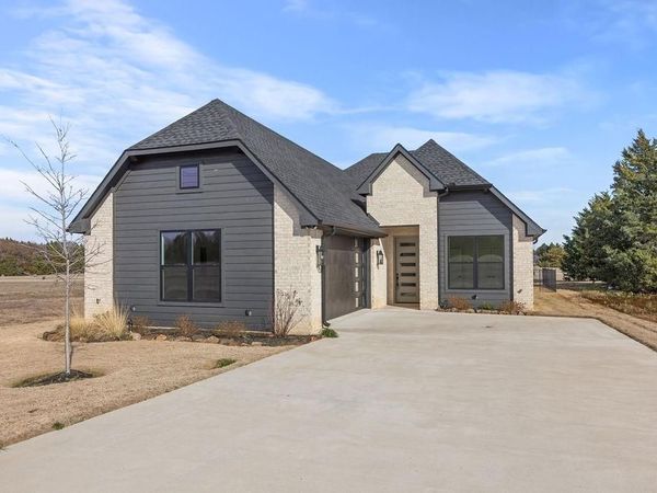 115 Palisades Drive , Gordonville, TX 76245