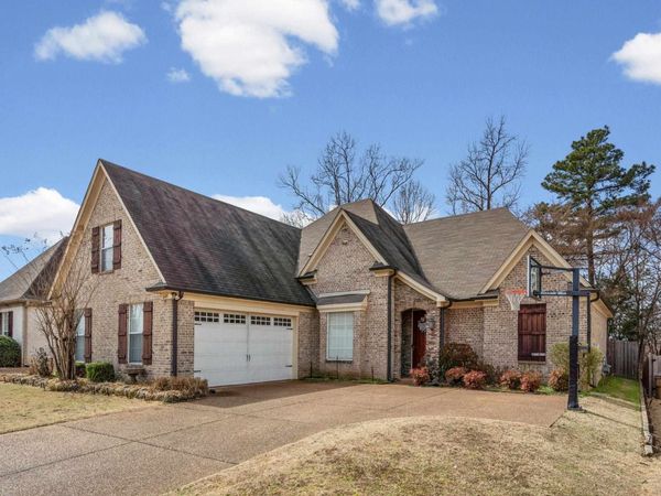 1649 BRIMHILL LN, Cordova, TN 38016