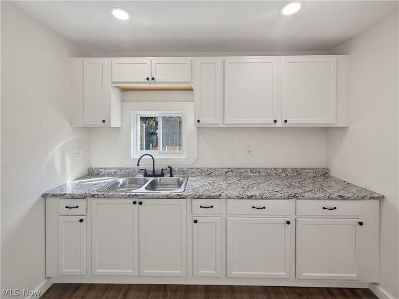 3235 W 94th Street, Cleveland, OH 44102 Photo 12