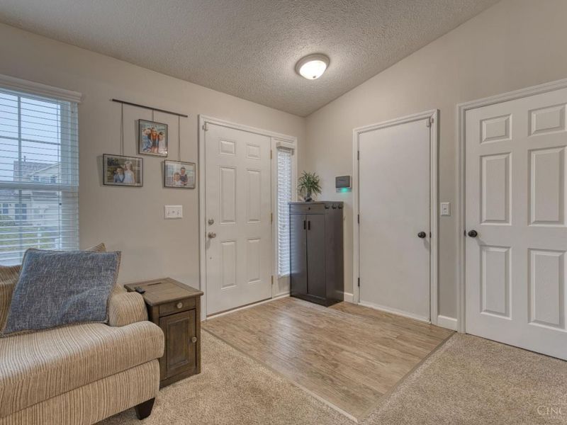 630 Weeping Willow Lane, Hamilton Twp, OH 45039 Photo 5