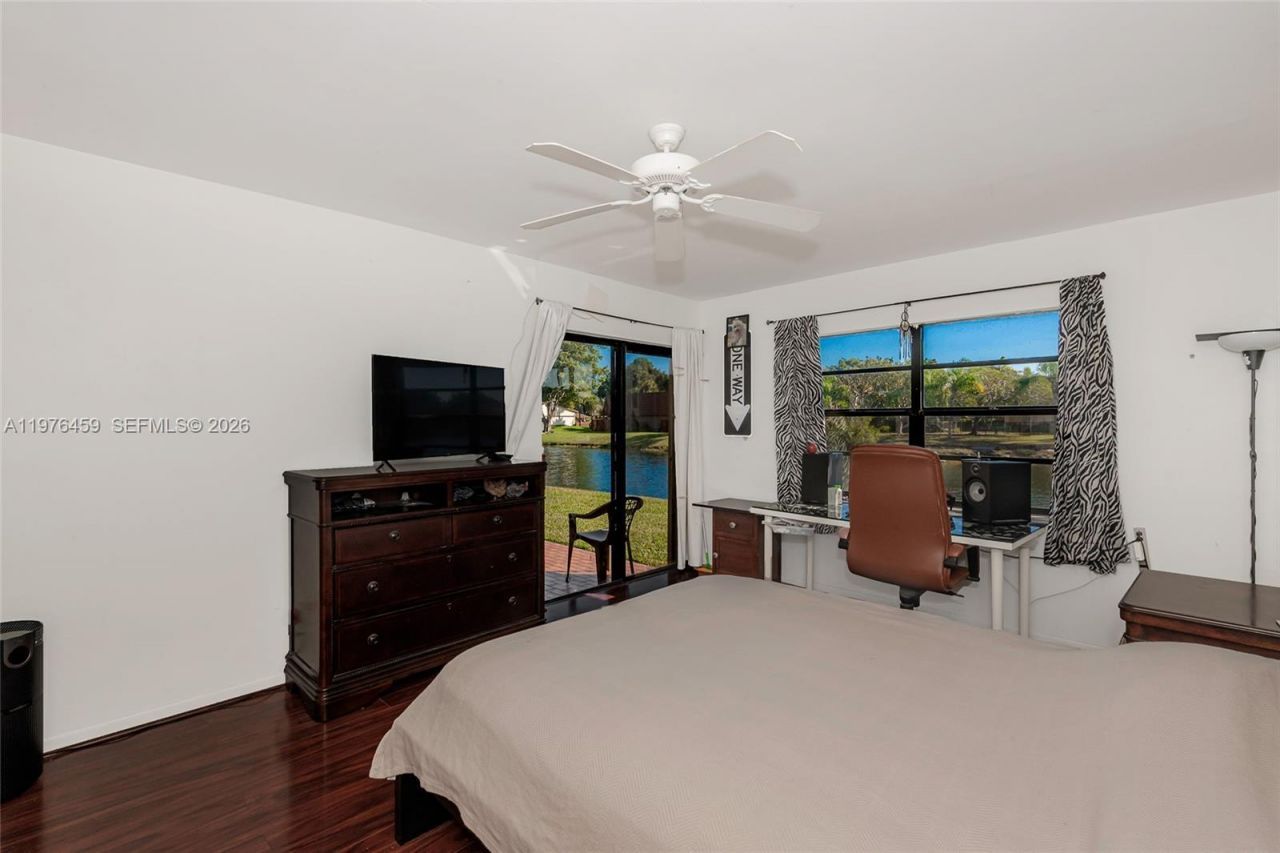 840 SW 120th Way, Davie, FL 33325 Photo