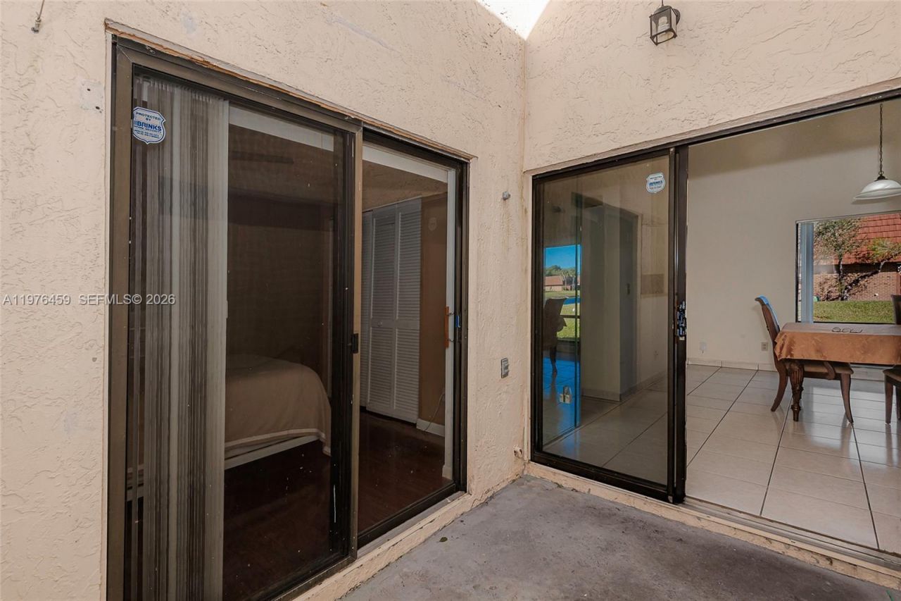 840 SW 120th Way, Davie, FL 33325 Photo