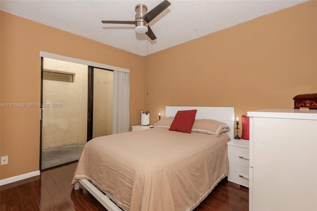 840 SW 120th Way, Davie, FL 33325 Photo