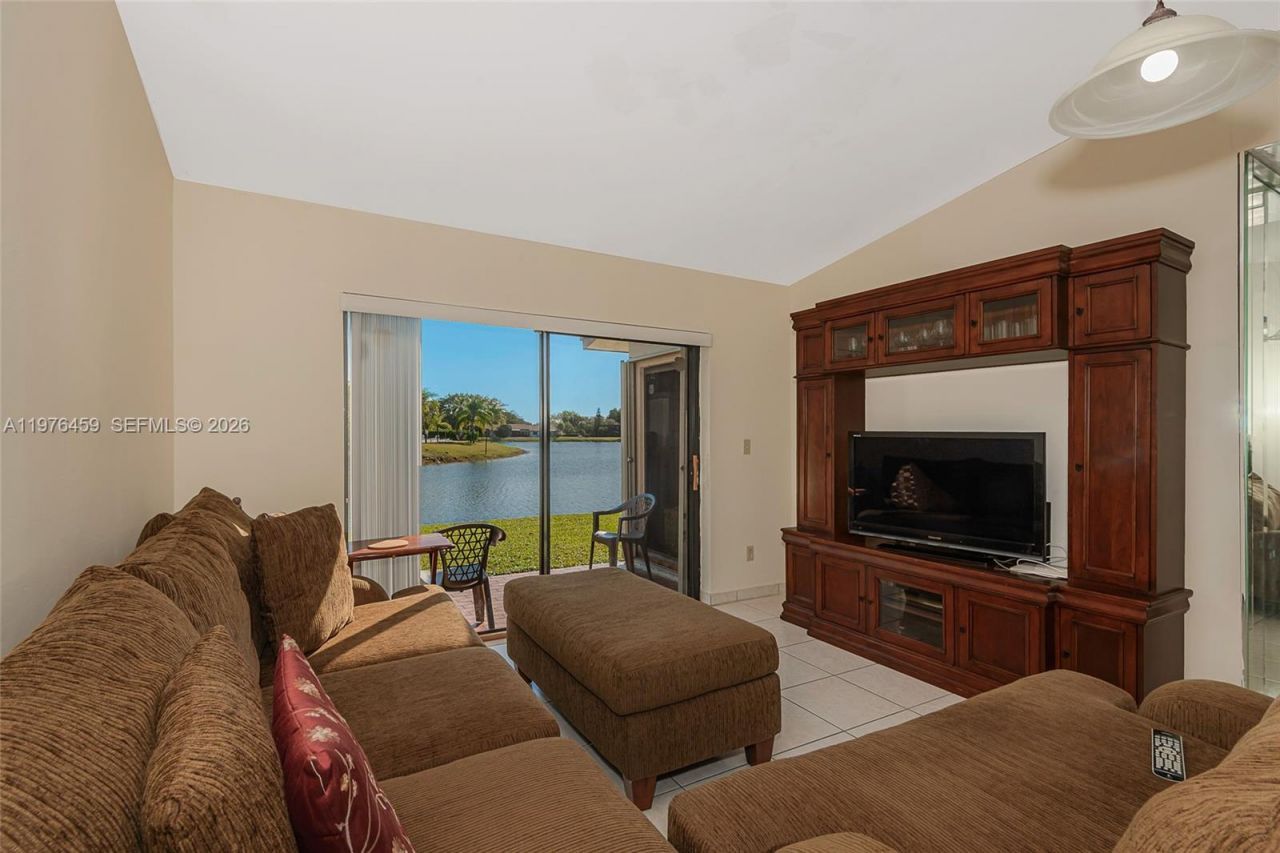 840 SW 120th Way, Davie, FL 33325 Photo