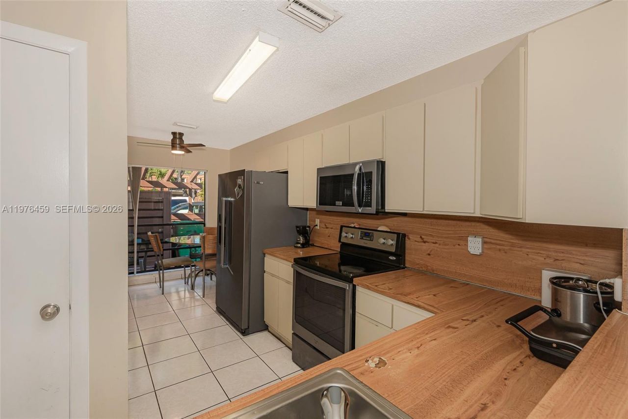 840 SW 120th Way, Davie, FL 33325 Photo