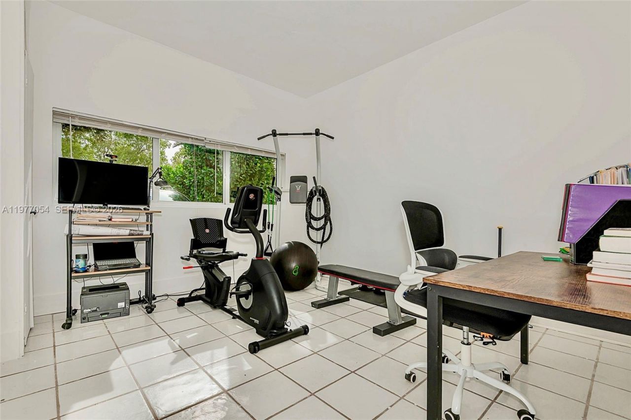 10450 NE 5th Ave , Miami Shores, FL 33138 Photo