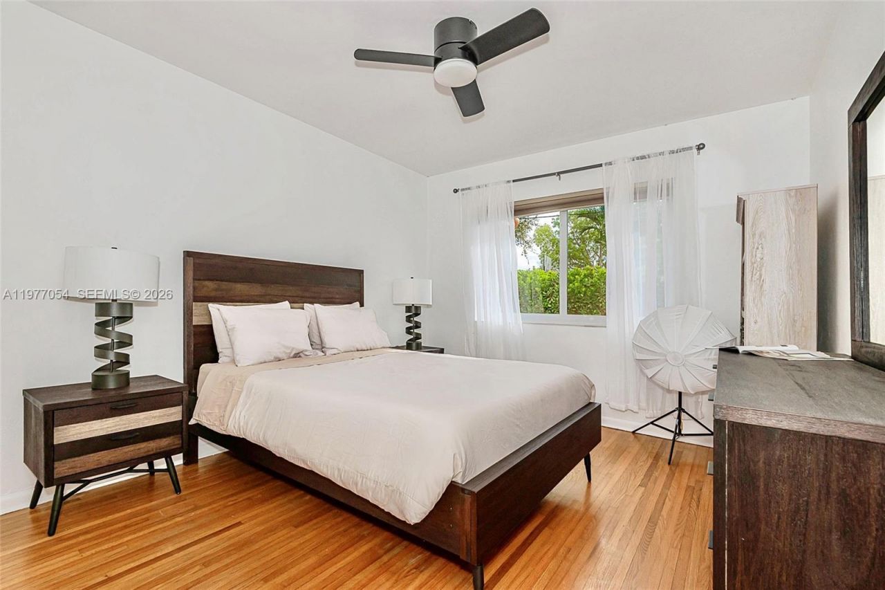 10450 NE 5th Ave , Miami Shores, FL 33138 Photo